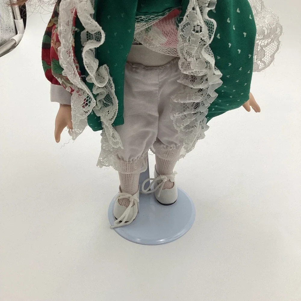 Vintage Porcelain Doll In Floral Dress & Bonnet With Stand 12